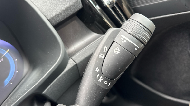 Volvo EC40 175kW Plus 69kWh 5dr Auto Electric Estate